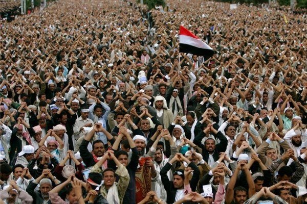 راهپیمایی گسترده مردم یمن در روز عاشورای حسینی
