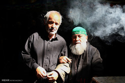 عزاداری روز سوم شهادت امام حسین(ع) در بازارِ بزرگ تهران
