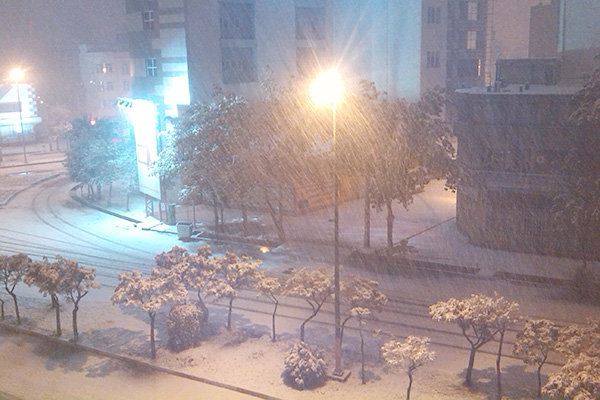 بارش اولین برف پاییزی در اردبیل.jpg