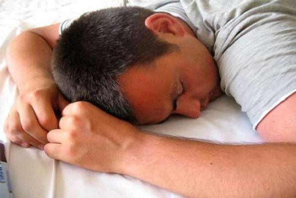 بی خوابی باعث تغییر در میکروب های روده می شود