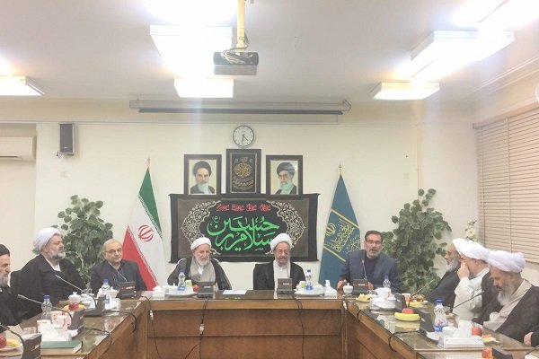 نیازمند جهادی ملی برای تحقق راهبردهای اقتصاد مقاومتی هستیم نیازمند جهادی ملی برای تحقق راهبردهای اقتصاد مقاومتی هستیم