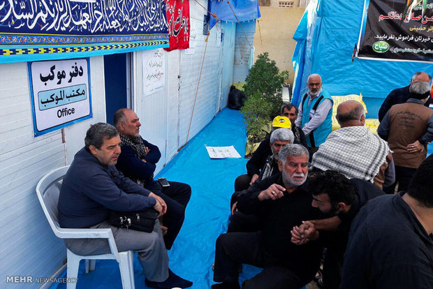 پذیرایی از زائران اربعین حسینی در موکب گلستان