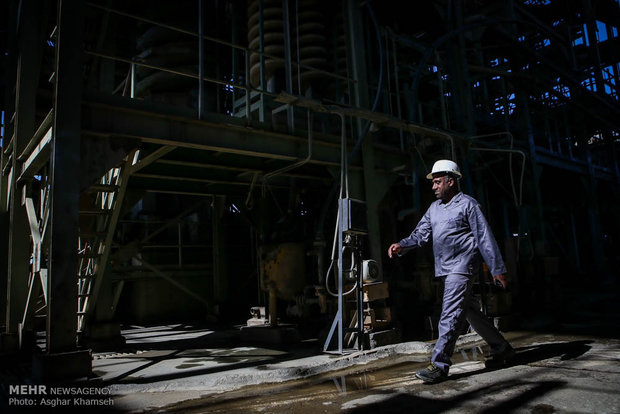 افتتاح و آغاز عملیات اجرای 3 طرح صنعتی،معدنی در کهنوج