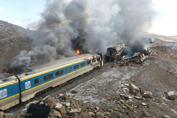 جزئیات حادثه برخورد ۲ قطار مسافربری