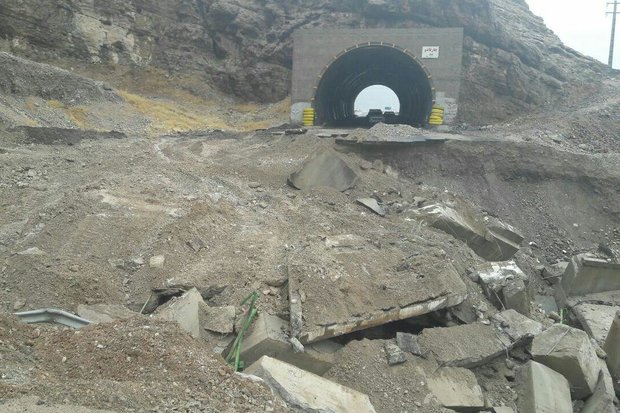 پل زال- خرم‌آباد همچنان مسدود؛آزادراهی که«حادثه»در آن پرسه می‌زند