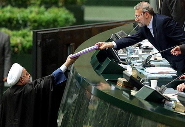 آخرین بودجه دولت روحانی امروز در مجلس/۶ ویژگی شاخص بودجه۹۶