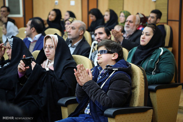 همایش بزرگداشت روز جهانی معلولان 