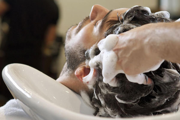 افزایش خطر سکته مغزی پس از شست و شوی سر در آرایشگاه