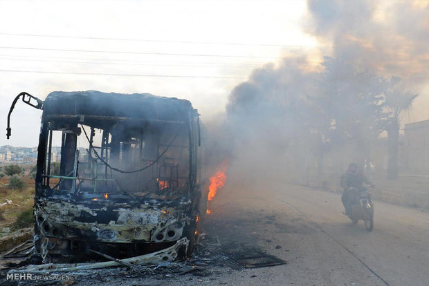 آتش زدن اتوبوس های هلال احمر در سوریه‎