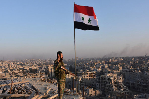 ارتش سوریه در آستانه تسلط بر تدمر/ قطع خطوط تدارکاتی داعش