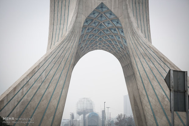فیلم/ صدای شلیک در آسمان تهران