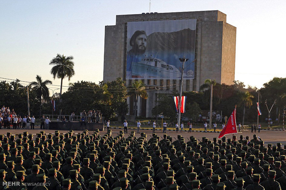 ادای احترام به کاسترو در کوبا‎
