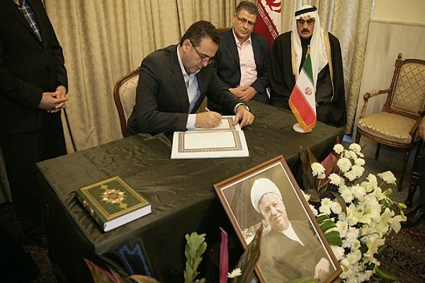 شخصیت های سوری دفتر یادبود ارتحال آیت الله رفسنجانی را امضا کردند