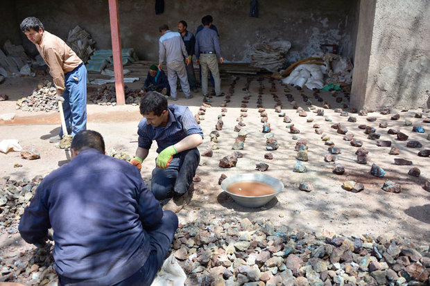 سالانه ۶۱۱ هزار تن ماده معدنی از معادن اسدآباد استخراج می‌شود