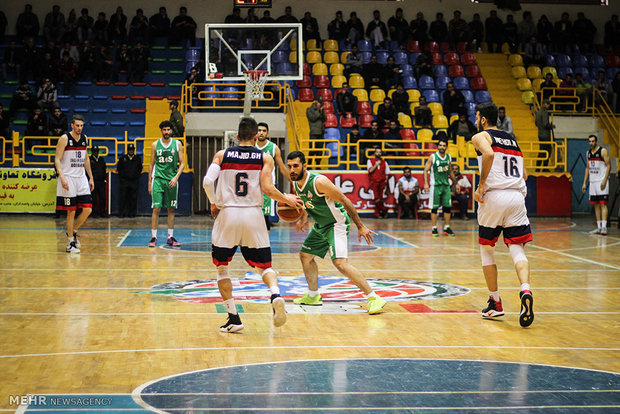 دیدار تیم های بسکتبال شهرداری گرگان و لوله آ اس شیراز