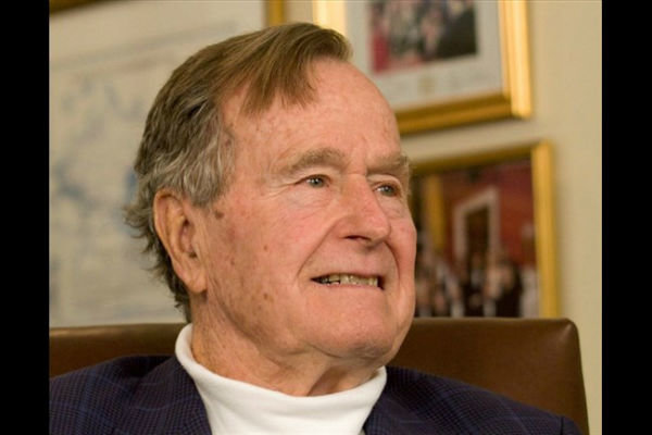 «جرج بوش» در بیمارستان بستری شد
