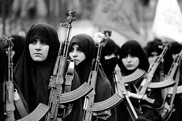 کراپ‌شده - زنان و انقلاب اسلامی