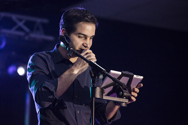 از واکنش غم انگیز حسین علیزاده تا یک آگهی برای جذب خواننده