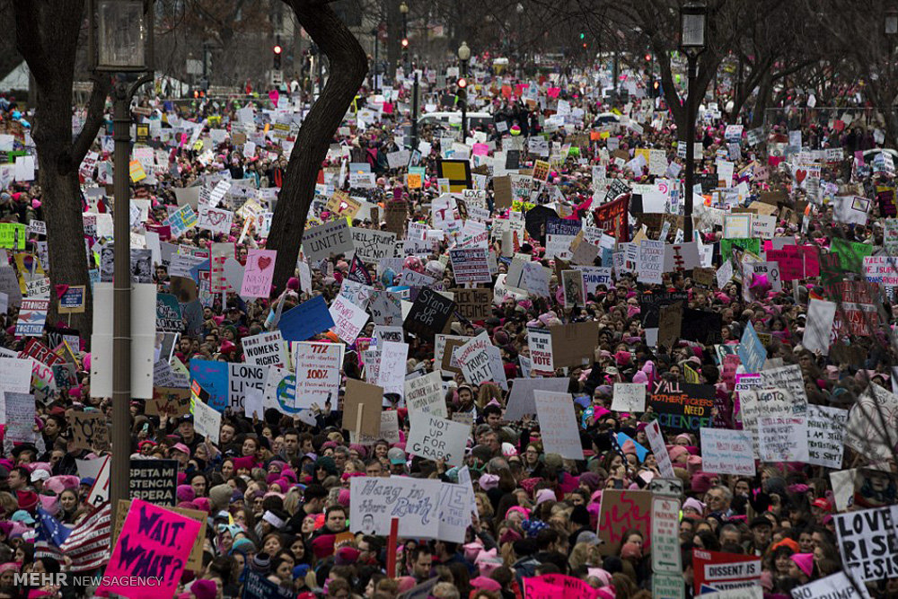 تظاهرات زنان آمریکا علیه ترامپ‎