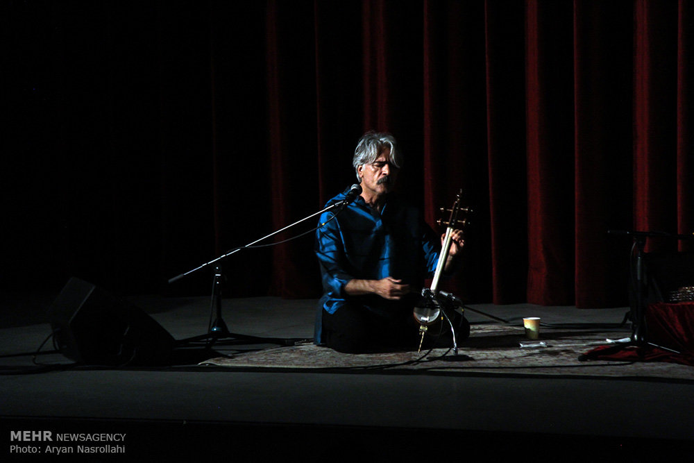 کنسرت موسیقی کیهان کلهر در سنندج