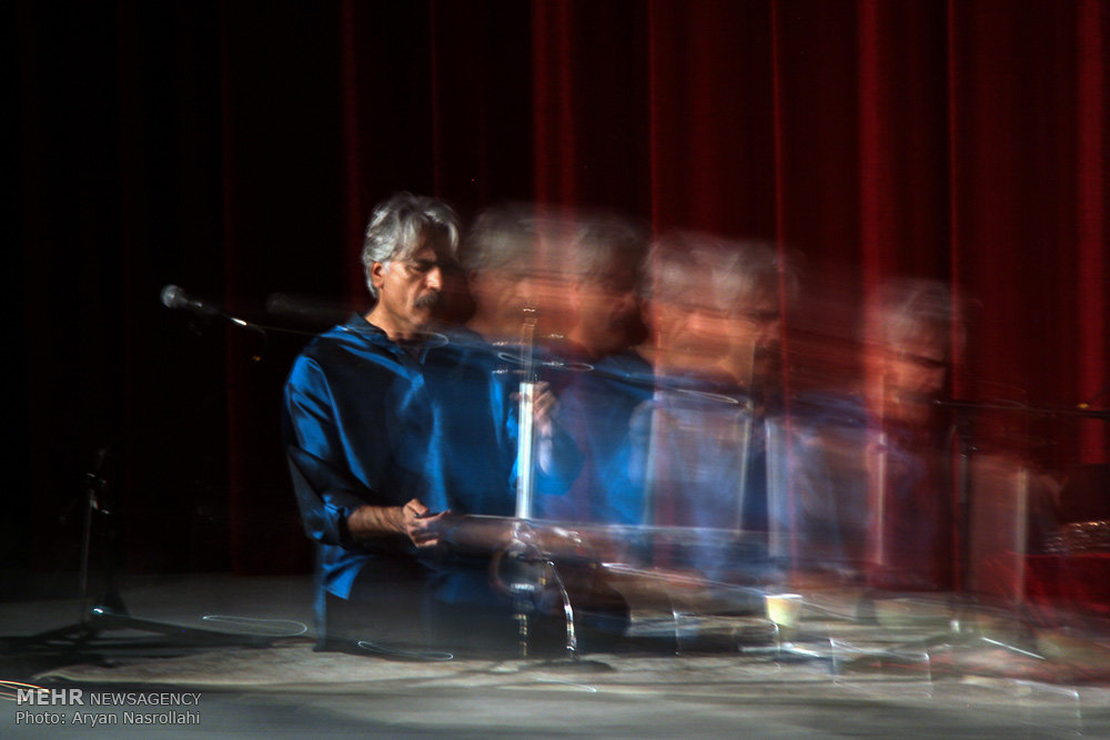 کنسرت موسیقی کیهان کلهر در سنندج