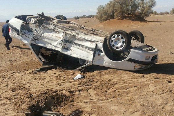 تصادف سنگین ومرگبار پژو و وانت در اراک/تصادف زنجیره ای در خوزستان