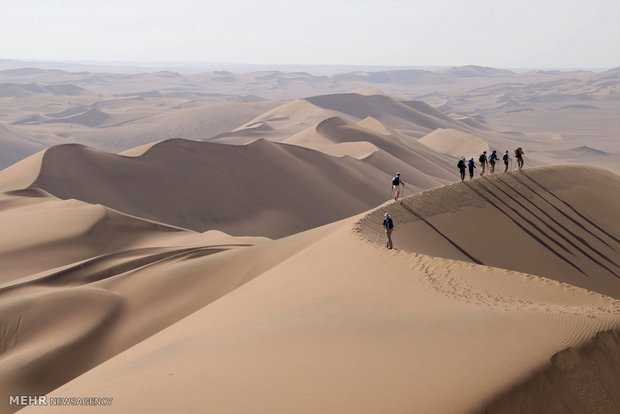 کویرنوردی در دشت لوت