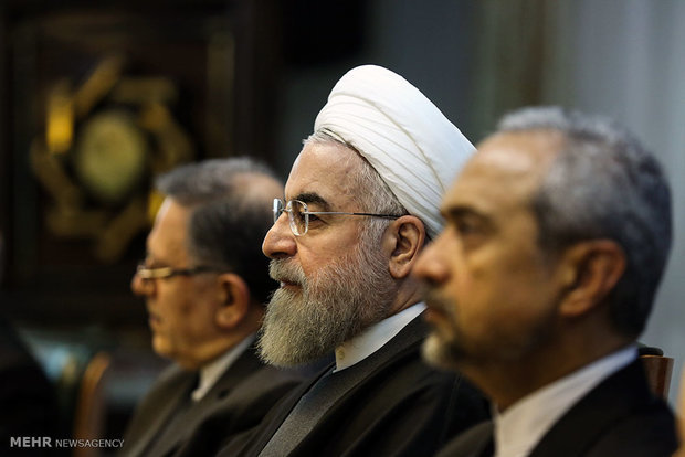 آغاز آخرین مجمع بانک مرکزی در دولت یازدهم/روحانی به میرداماد رفت