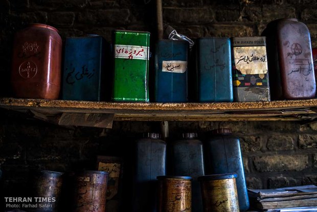 Traditional dyer caters to rug weaving workshops