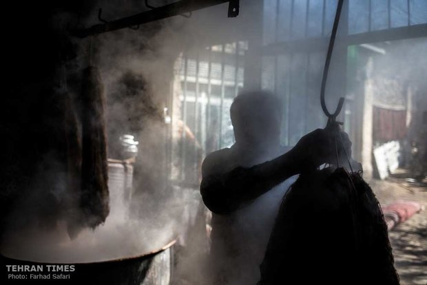 Traditional dyer caters to rug weaving workshops