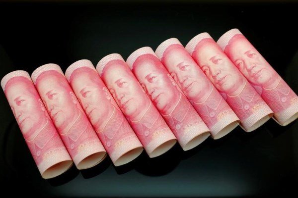 «پکن» خود را درگیر جنگ ارزی نمی کند/ترامپ: چین قهرمان دستکاری ارز