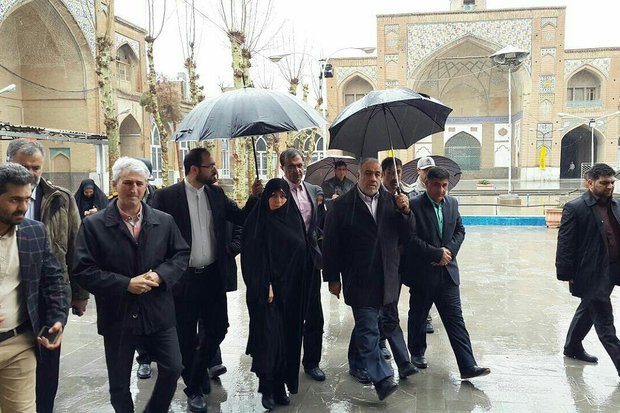 حضور رئیس سازمان میراث فرهنگی در مسجد امام(ره) بروجرد