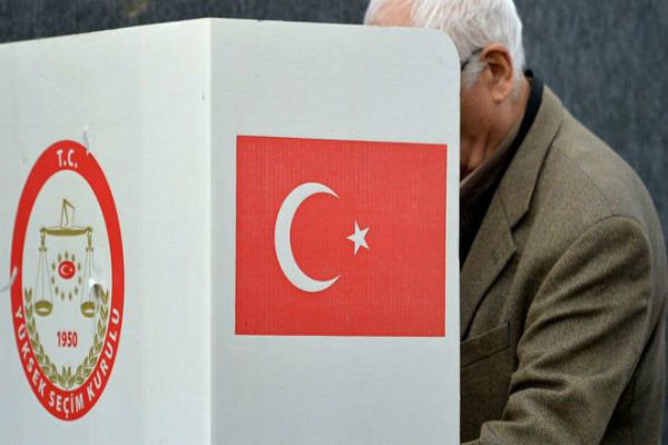 آغاز ماراتن همه پرسی اصلاحات قانون اساسی ترکیه در کشورهای اروپایی