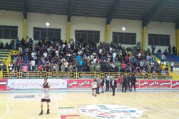 تماشاگران بسکتبال شهرداری گرگان