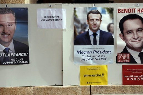آغاز شمارش آرای انتخابات ریاست جمهوری فرانسه