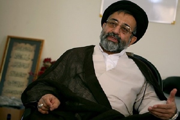 از بین روحانی و جهانگیری  فقط یک نفر باقی می ماند
