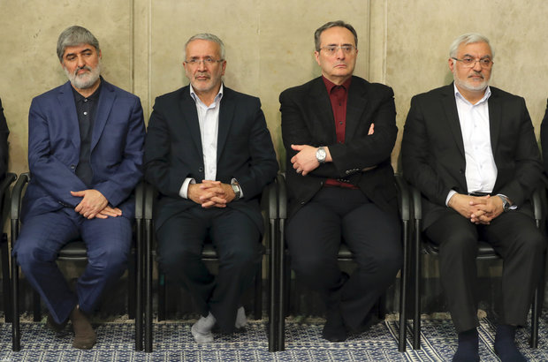Teachers and educationalists met with Leader on Teachers' Day