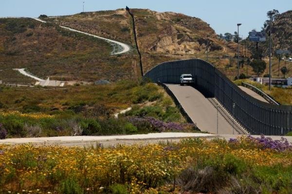بودجه ساخت دیوار مرزی آمریکا- مکزیک تصویب شد