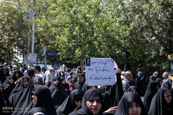 راهپیمایی نمازگزاران کرمانشاهی در سراسر استان برگزار شد