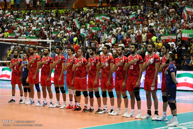 شکست تیم ملی ایران برابر لهستان در ست نخست/ خبری از ایران نیست!