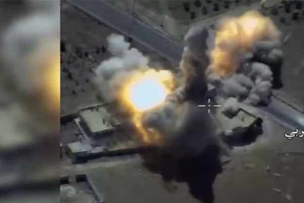 ناوهای روسی مواضع داعش را در حومه حماه هدف قرار دادند