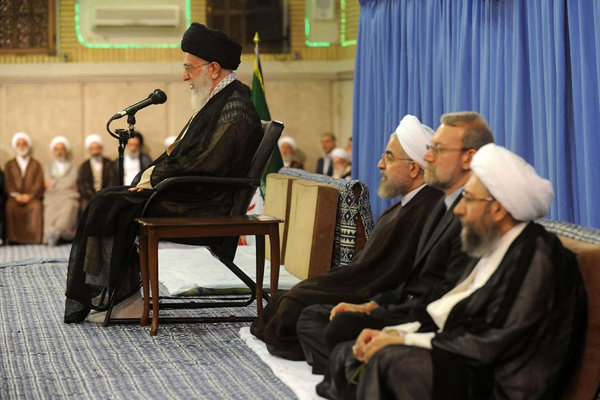مسئولان نظام و سفیران کشورهای اسلامی با رهبر انقلاب دیدار کردند