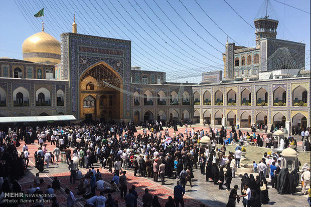 اعزام ۳۰ هزار دانش آموز دختر  به مشهد مقدس در دهه کرامت