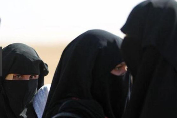 فروش زنان موصلی در بازار برده فروشی داعش