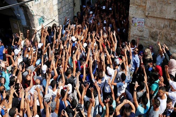 تصاویر ورود ده‌ها نفری فلسطینیان به مسجدالاقصی