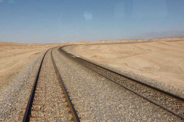ابرپروژه‌ای که لنگ اعتبار است/ پیشرفت لاک‌پشتی راه‌آهن بوشهر