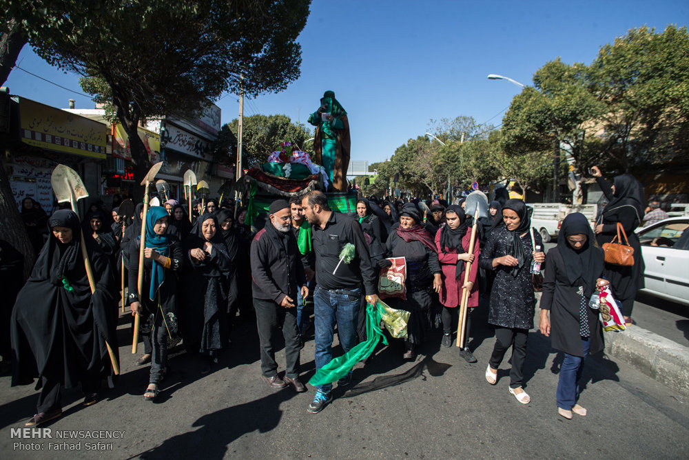 مراسم نمادین خا پاری ی کربلا در قزوین