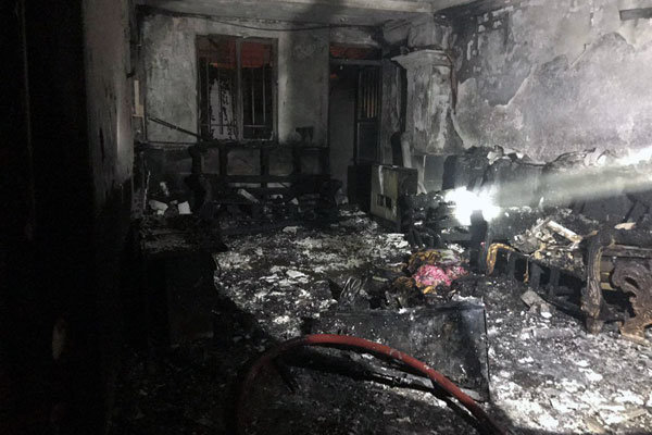 آتش سوزی در مجتمع مسکونی شهریار/نجات ۱۰ نفر از میان شعله ها