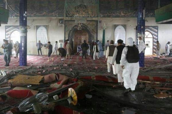 انفجار و تیراندازی در مسجد شیعیان در کابل ۳۰ شهید برجا گذاشت