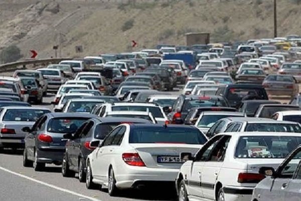 ترافیک سنگین در جاده چالوس ترافیک سنگین در جاده چالوس